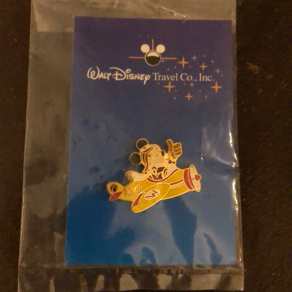 Walt Disney Travel Co. Mickey Pin